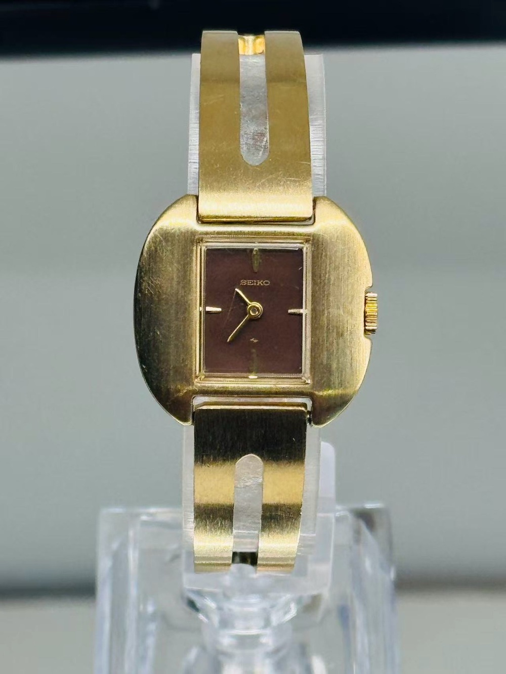 Vintage Seiko Women’s Manual Wind Watch Gold Tone Bangle Brown Dial Runs